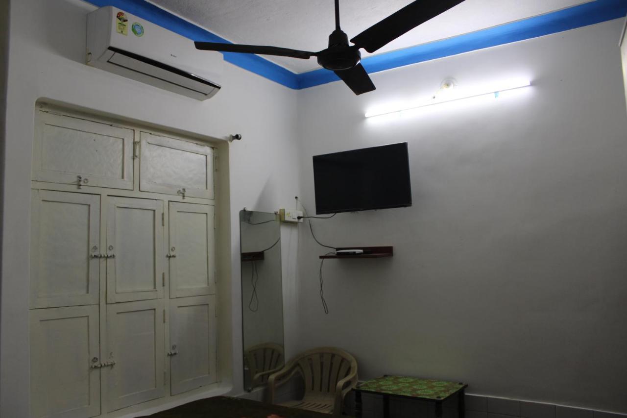 Balaji Guest House Pondicherry Exterior photo
